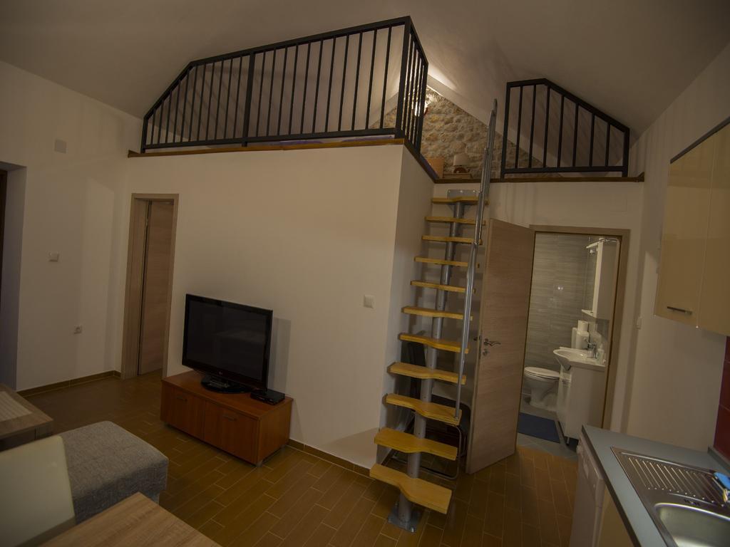 Apartments Punta Starigrad Paklenica Esterno foto