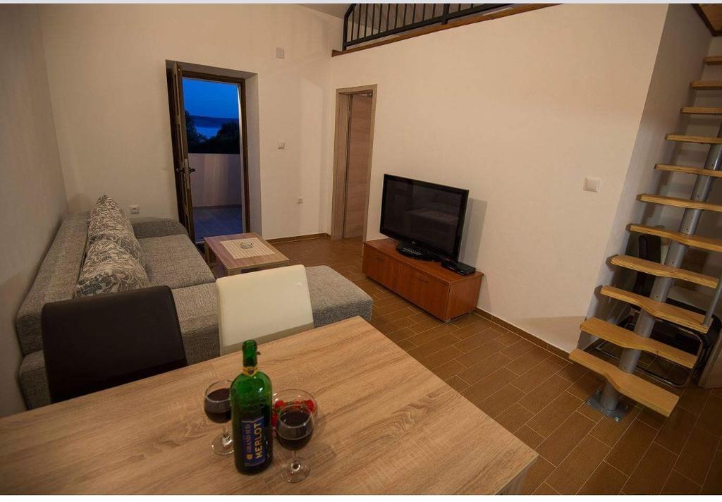 Apartments Punta Starigrad Paklenica Esterno foto