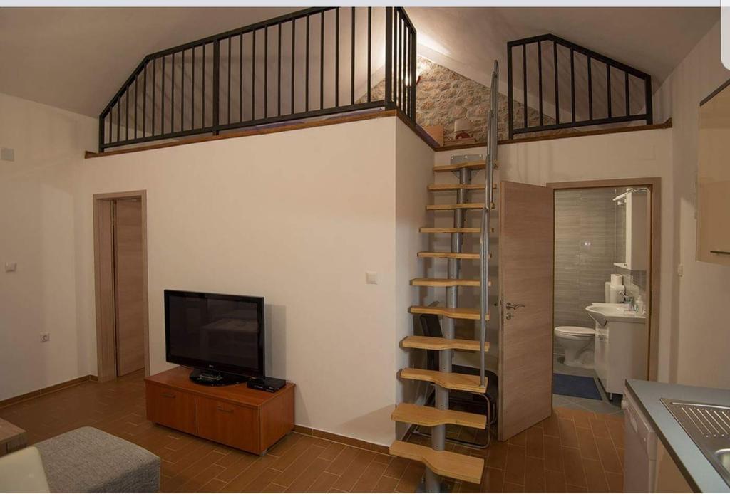 Apartments Punta Starigrad Paklenica Esterno foto